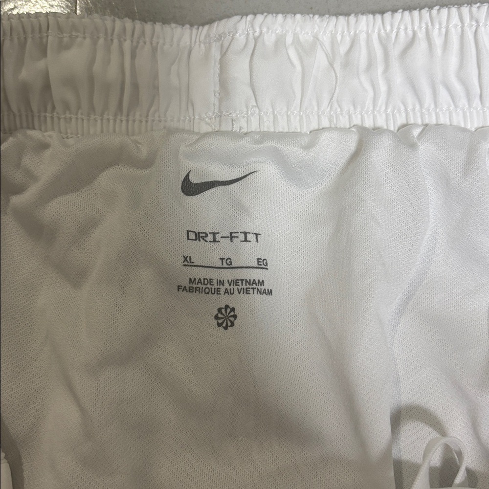 Nike Tempo Dri Fit Running White Shorts Size XL - Picture 4 of 5
